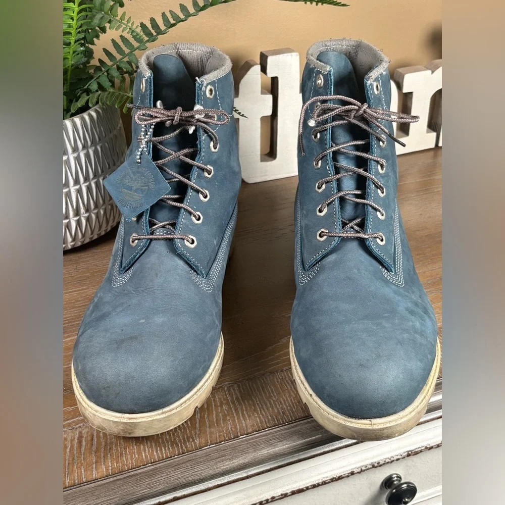 Timberland Premium 6-Inch Waterproof Boots in a blue suede colorway size 13